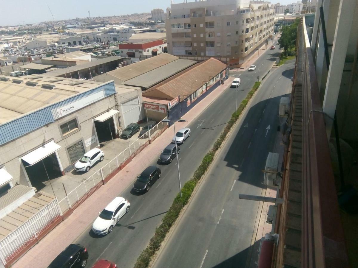 Sentral Appartement In Torrevieja Bagian luar foto